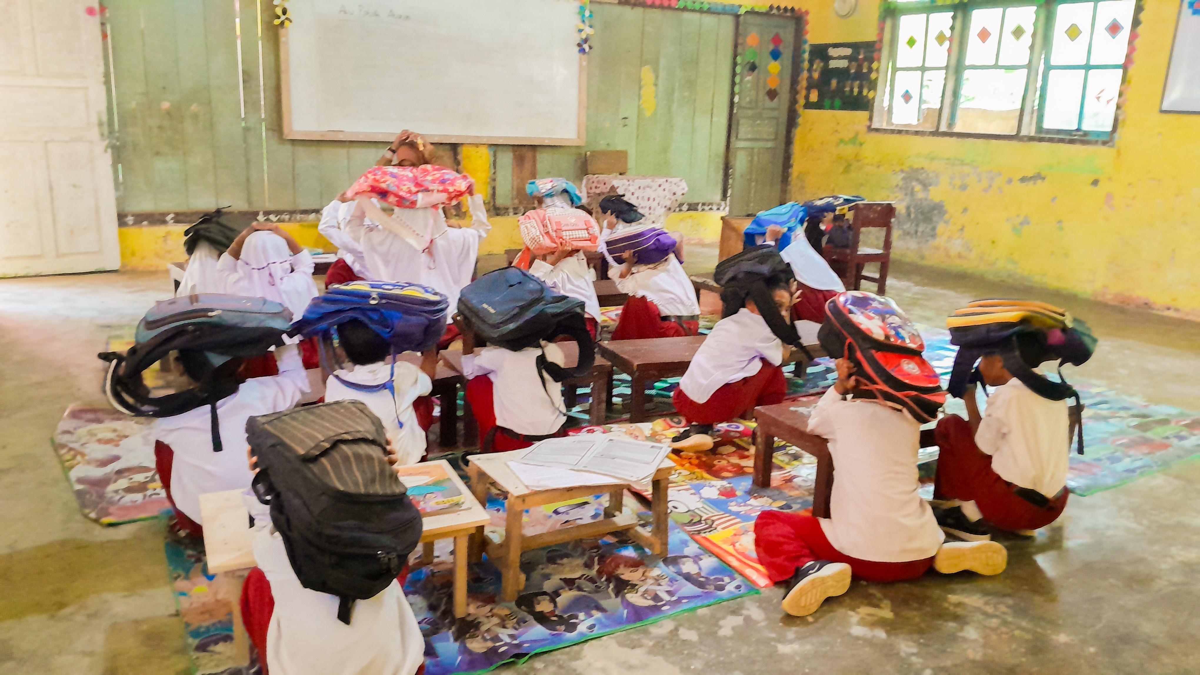 Simulasi Bencana di Lingkungan Sekolah