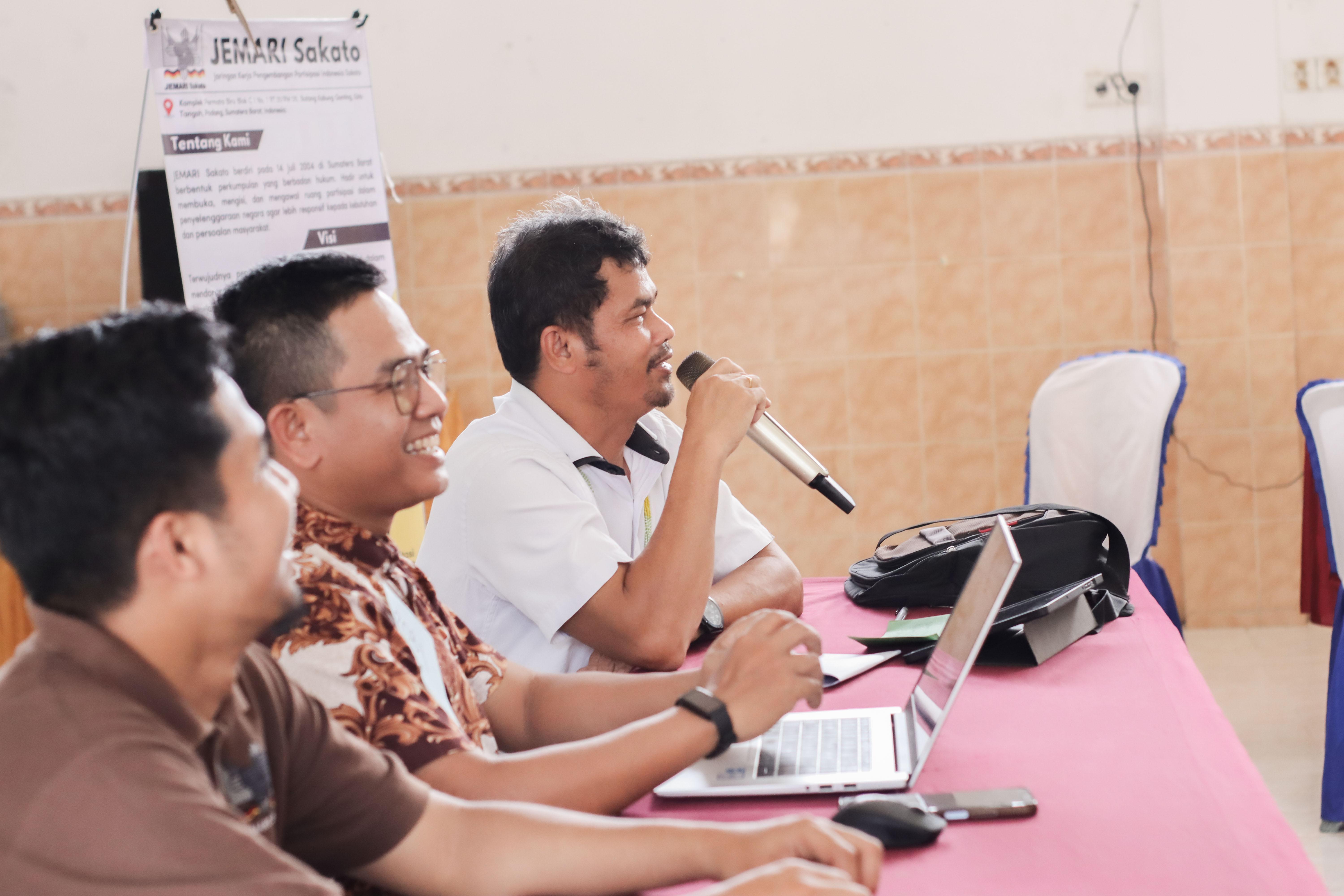 Kaban Bappeda Kabupaten Kepulauan Mentawai Ikut Serta dalam Peninjauan Dokumen RPJMDes Berbasis PRB-API yang Inklusi